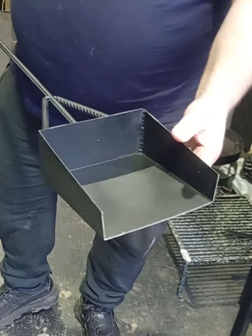 Pala reforzada para la parrilla
